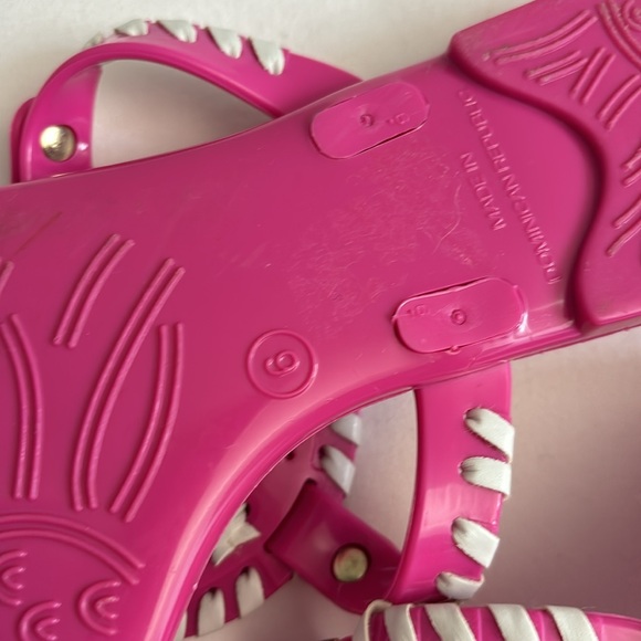 Jack Rogers pink and white rubber thong sandals - Picture 6 of 6